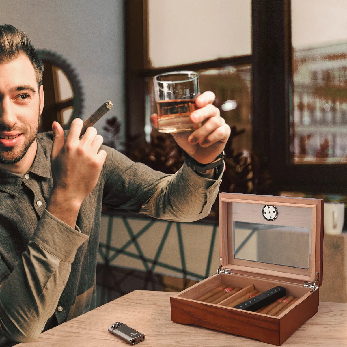 Wooden cigar box with Hygrometer