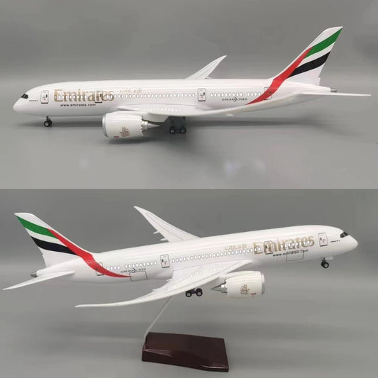 Boeing Emirates Airline B787 Aircraft Model